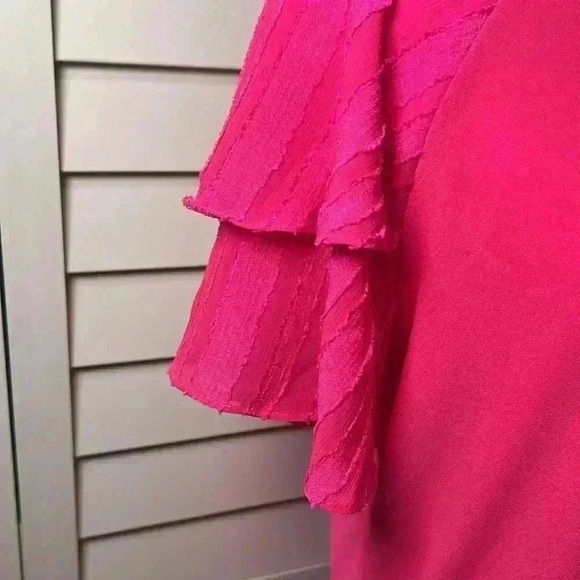 Cato Scoop Neck Flutter Sleeve Top Size Small Hot Pink NWT - Picture 3 of 8